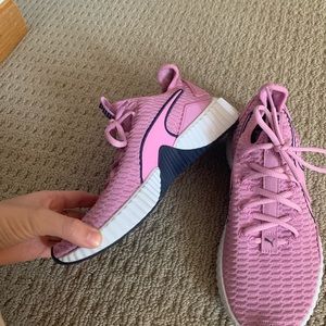 NWOT NEVER WORN PUMA SNEAKERS! Make me an offer!